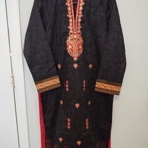 Indian/Pakistani 3pc lawn suit